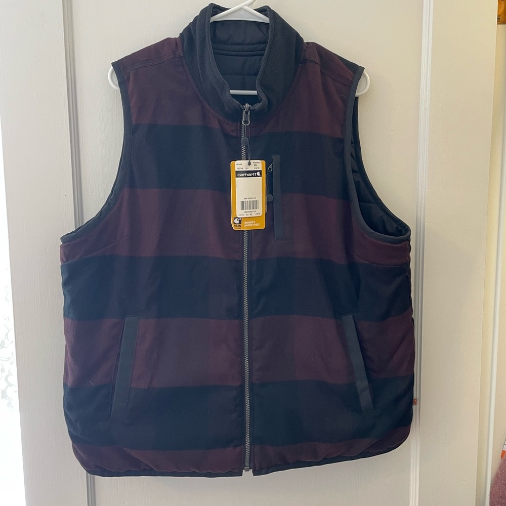 Carhartt NWT Black and Maroon Vest